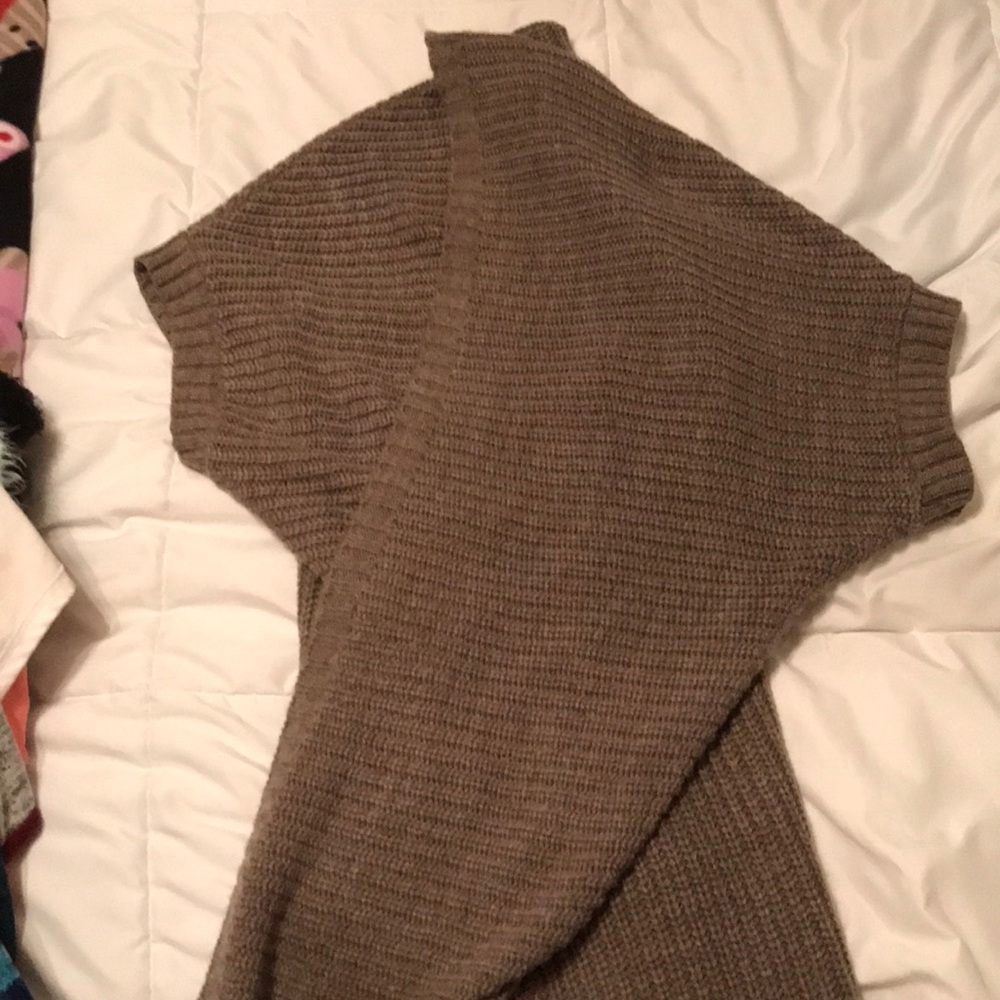 Sweater - Picture 2 of 4